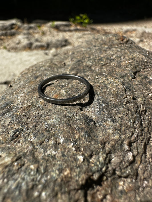 "NERO" SILVER RING